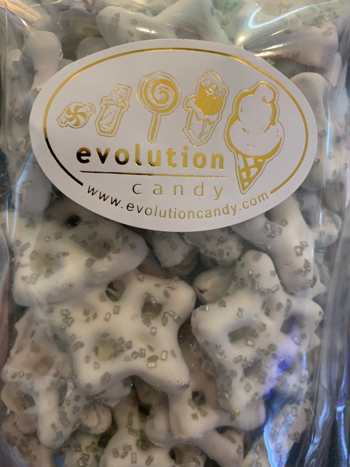 Snowflake Yogurt Pretzels